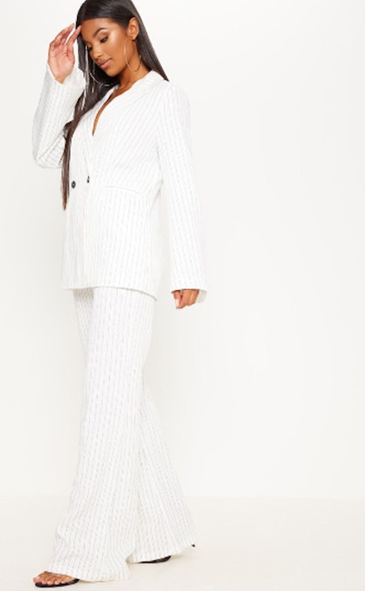 ESC: How to Dress Like Blake Lively